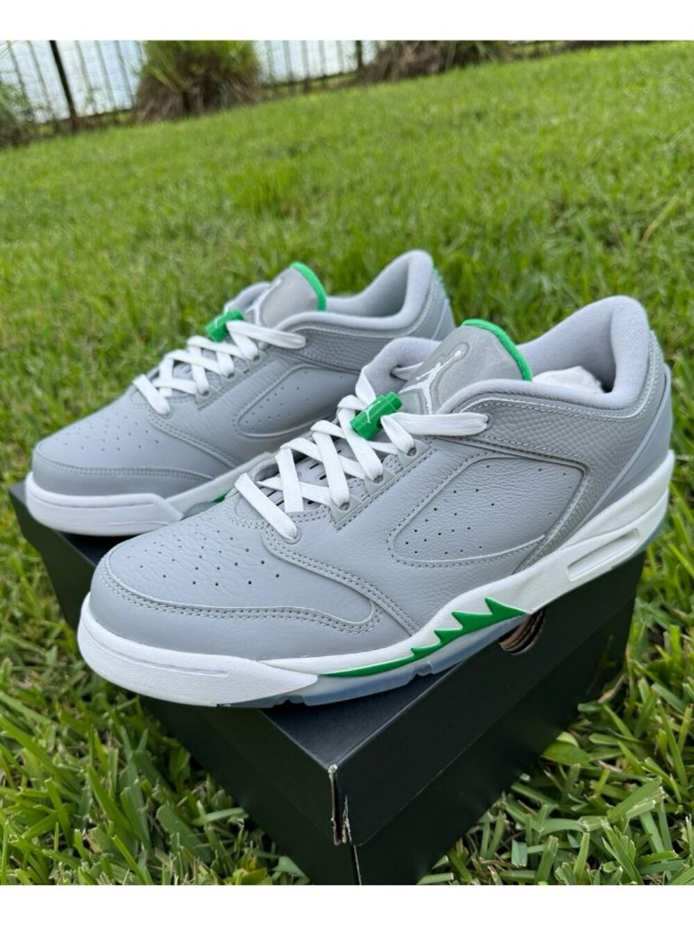 11 MEN'S Men's Jordan Sixty Plus Low Wolf Grey/White-Lucky Green (IH2047 001)